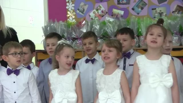 Podkład muzyczny do Kiedy Babcia była mała - idealny na występy Podkład muzyczny do Kiedy Babcia była mała - idealny na występy
