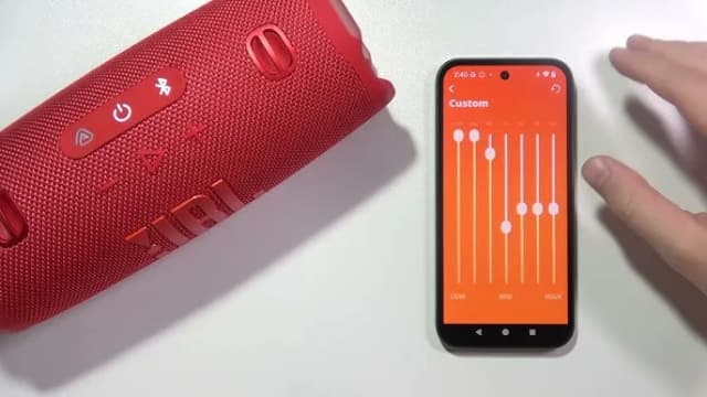 Jak włączyć bass w JBL Charge 4 i poprawić jakość dźwięku Jak włączyć bass w JBL Charge 4 i poprawić jakość dźwięku