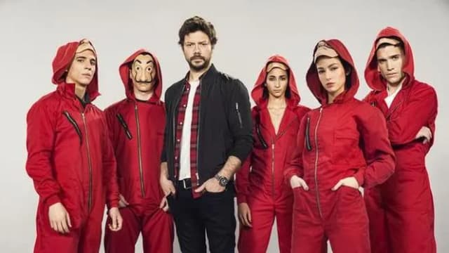 Muzyka z filmu Dom z Papieru: Najlepsze utwory i kompozytorzy Muzyka z filmu Dom z Papieru: Najlepsze utwory i kompozytorzy